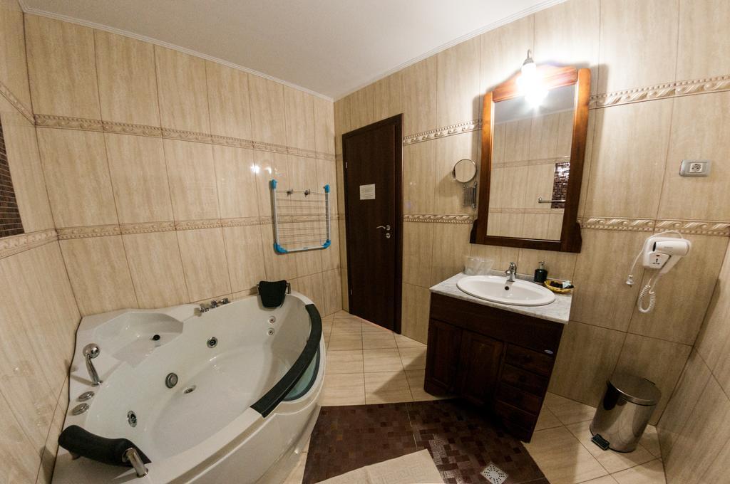 Hotel Boutique Shine 4*