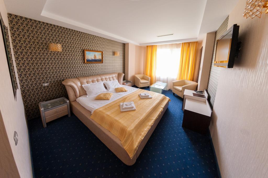 Hotel Boutique Shine Neptun