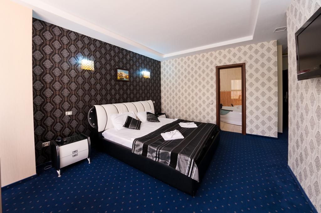 Hotel Boutique Shine